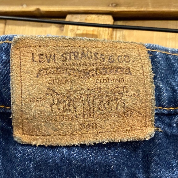 Vintage Mens Levi's 540 Jeans 42x32 Relaxed Fit Dark Blue Made in USA - Picture 6 of 10
